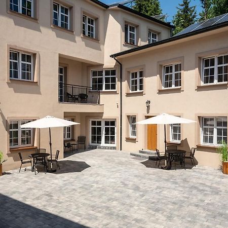 Central Platinum Apartments 23 リブニク エクステリア 写真