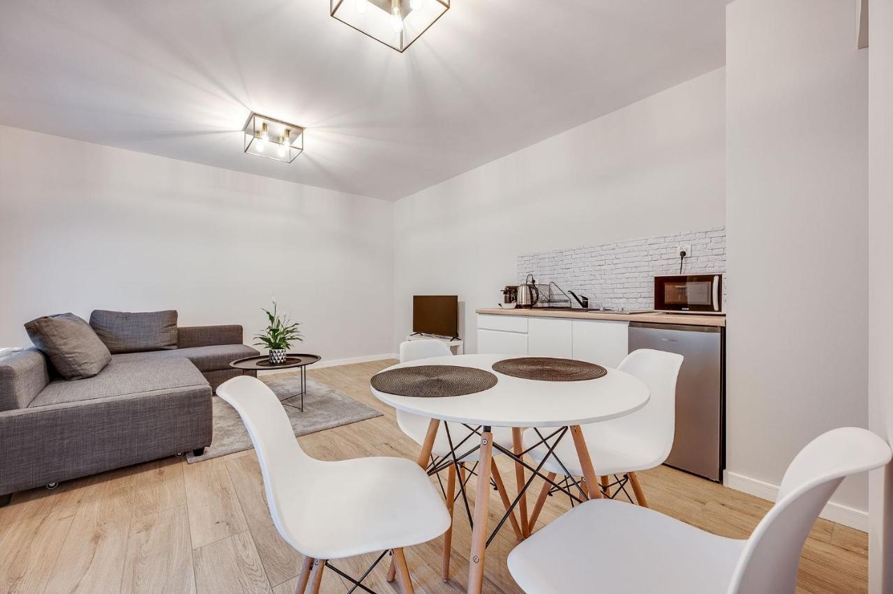 Central Platinum Apartments 23 リブニク エクステリア 写真