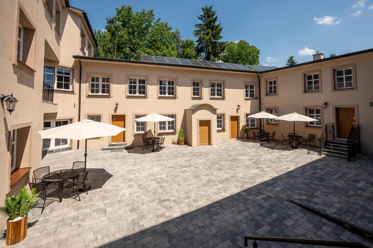Central Platinum Apartments 23 リブニク エクステリア 写真