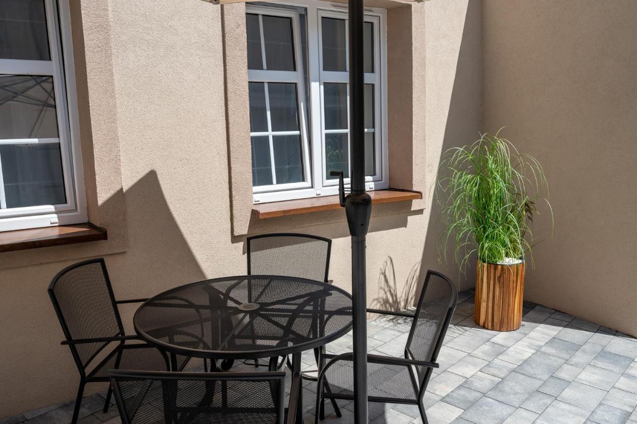 Central Platinum Apartments 23 リブニク エクステリア 写真